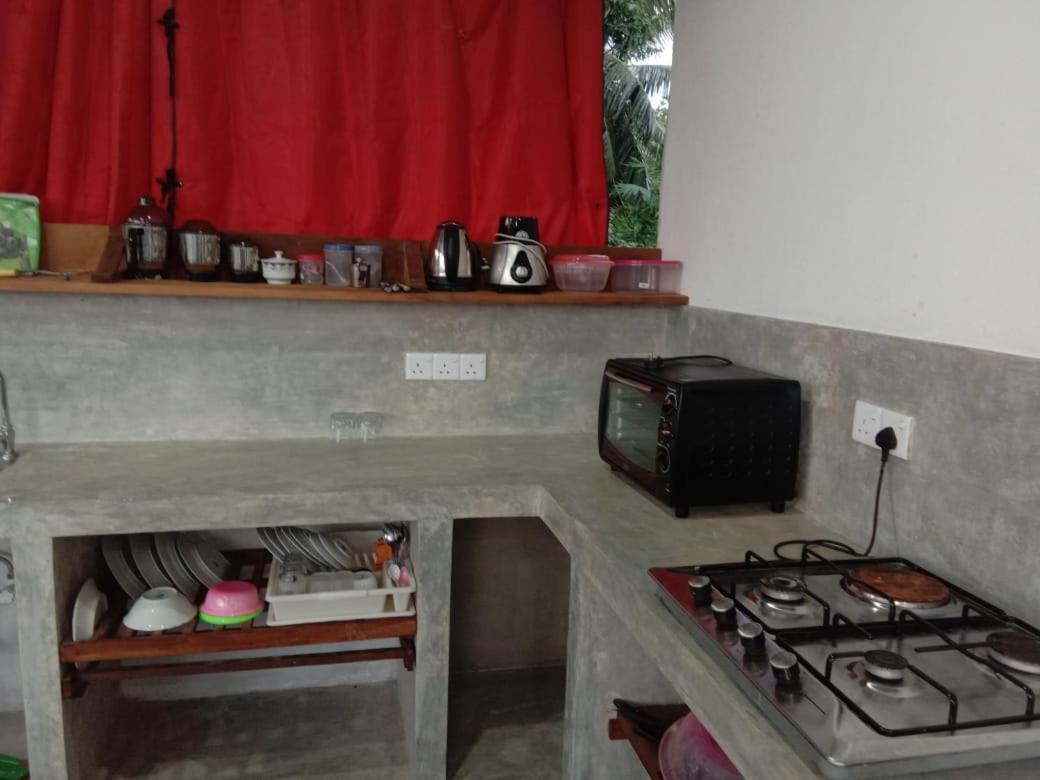 Sunny Mound Unawatuna Close By Sri Yoga Shala Chambre photo